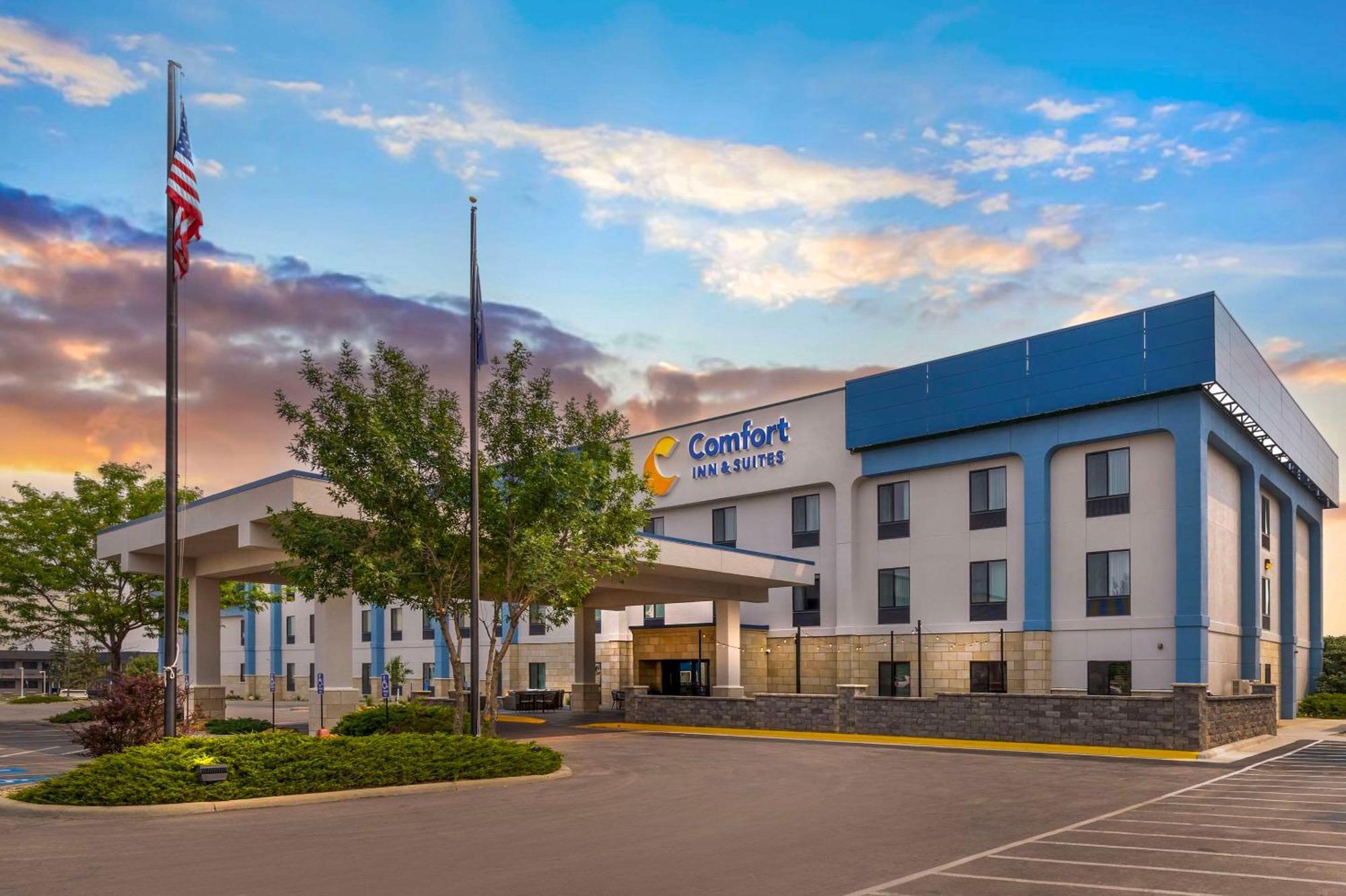 Comfort Inn & Suites Rapid City Near Mt Rushmore Exterior foto